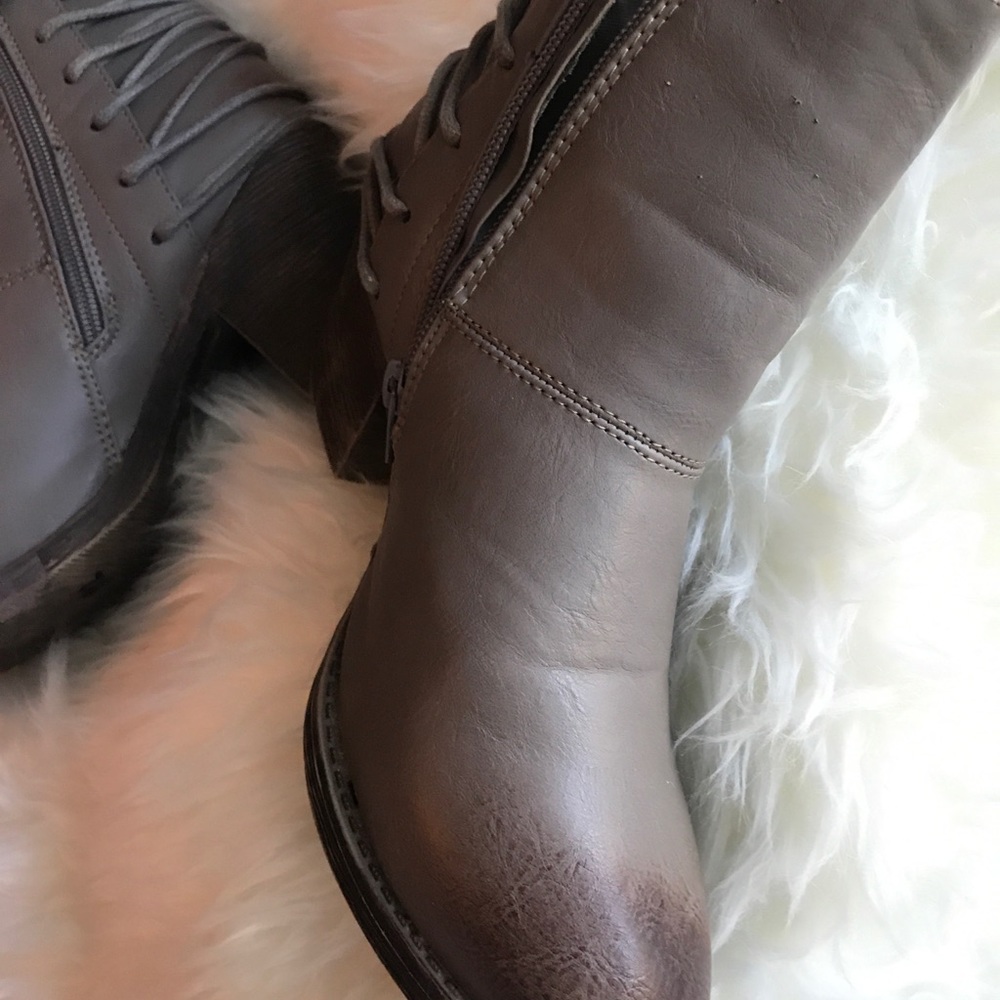 Rustic grey/brown/metallic booties!
